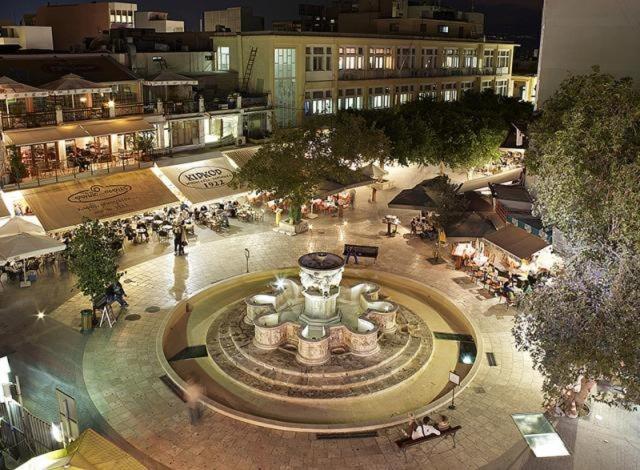 Archipelagos Apt In The Heart Of The City イラクリオン エクステリア 写真